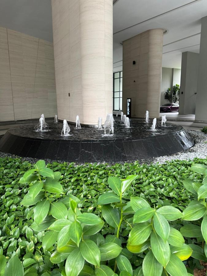 Luxury Suites At Eaton Klcc Куала-Лумпур Екстер'єр фото